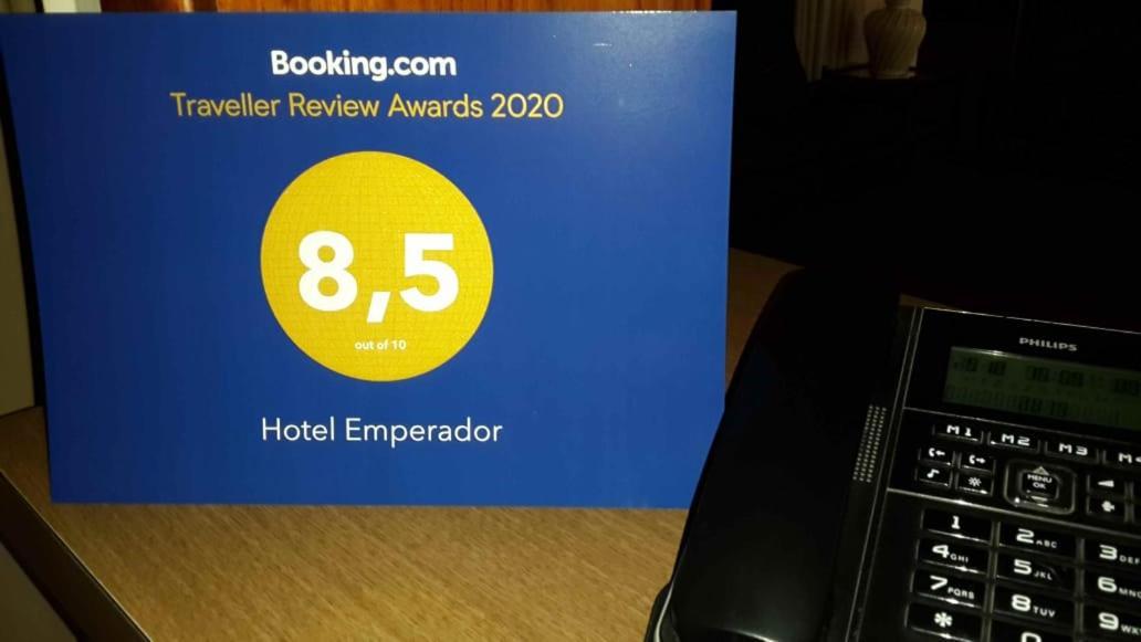 Hotel Emperador เนโกเชอา ภายนอก รูปภาพ